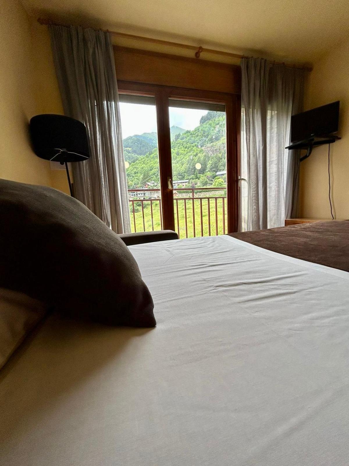 Apartamentos Turisticos Poblado Arinsal Dış mekan fotoğraf
