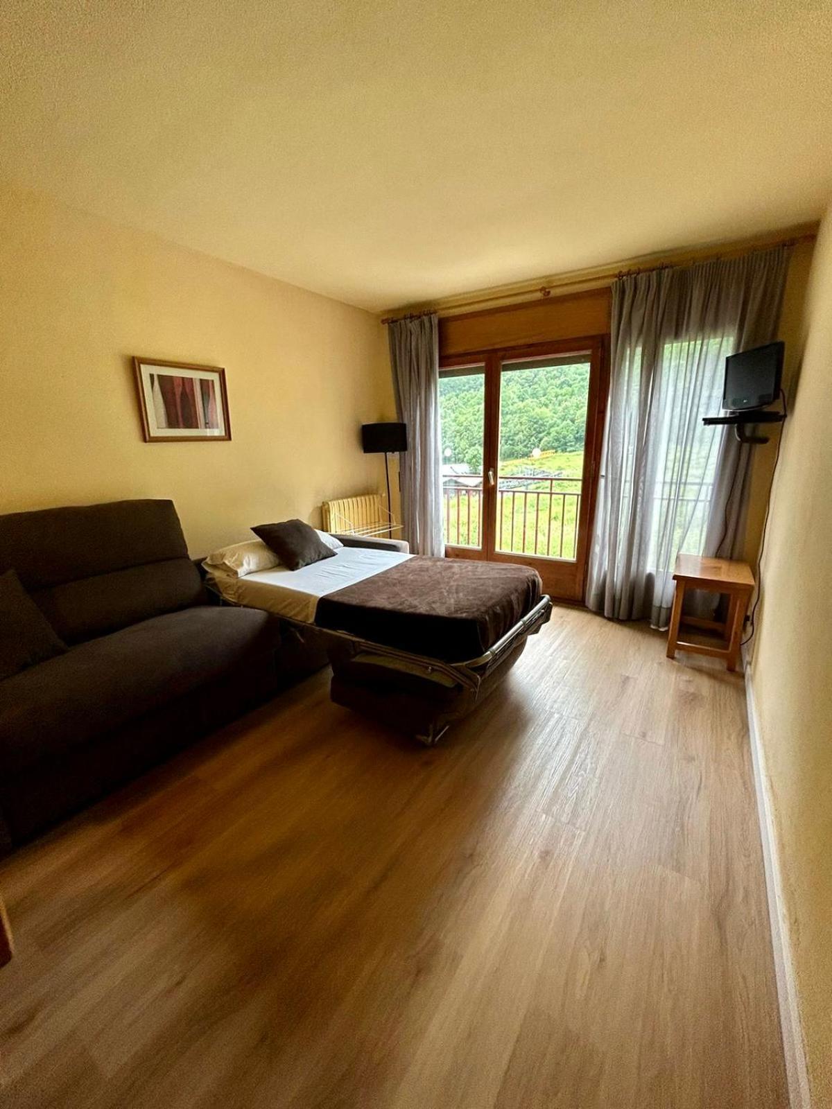 Apartamentos Turisticos Poblado Arinsal Dış mekan fotoğraf