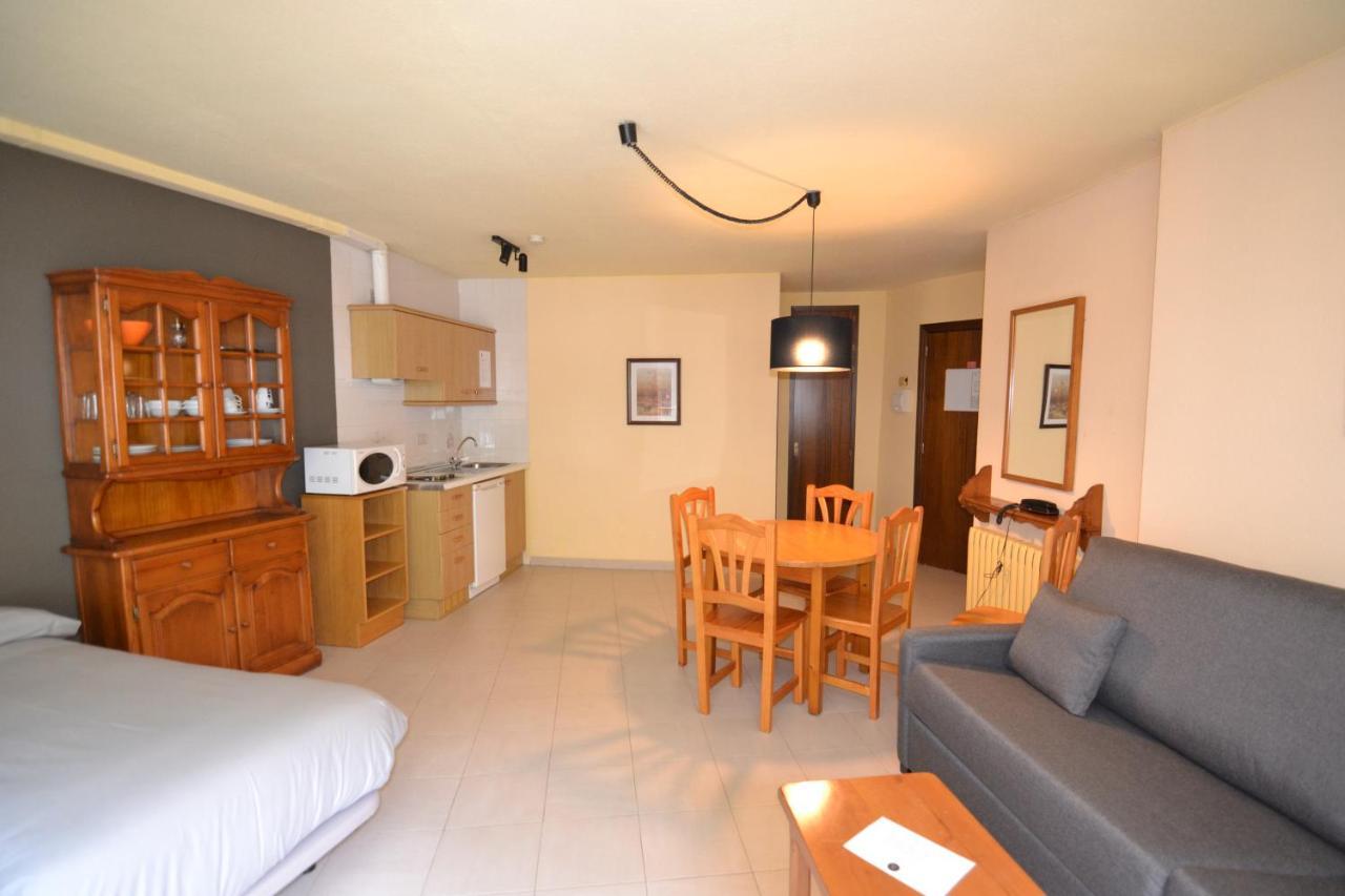 Apartamentos Turisticos Poblado Arinsal Dış mekan fotoğraf